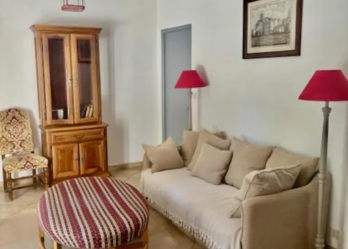 Stunning With Heated Private Pool In Provence 度假居 *