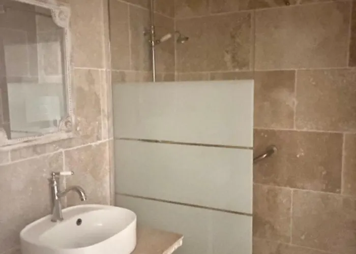 度假居 Stunning With Heated Private Pool In Provence 佩尔纳勒丰泰纳