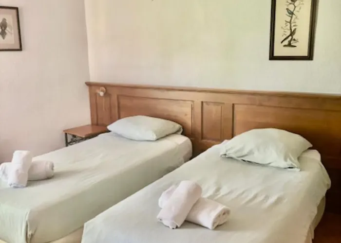 Stunning With Heated Private Pool In Provence 度假居 佩尔纳勒丰泰纳