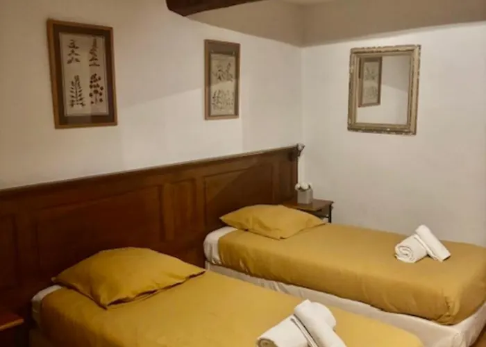 Stunning With Heated Private Pool In Provence 度假居 *