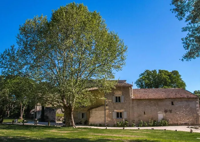 度假居 Stunning With Heated Private Pool In Provence 佩尔纳勒丰泰纳